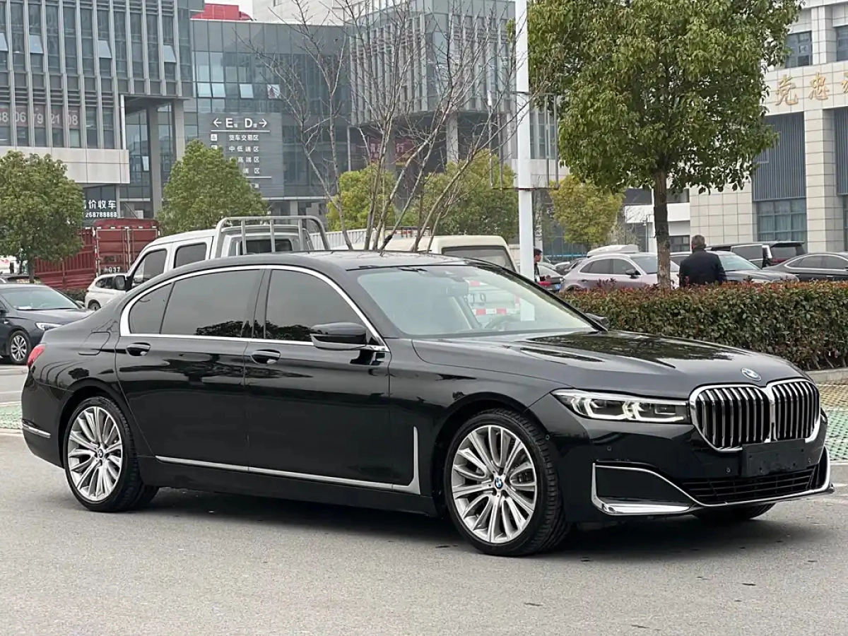 BMW 7-SERIES