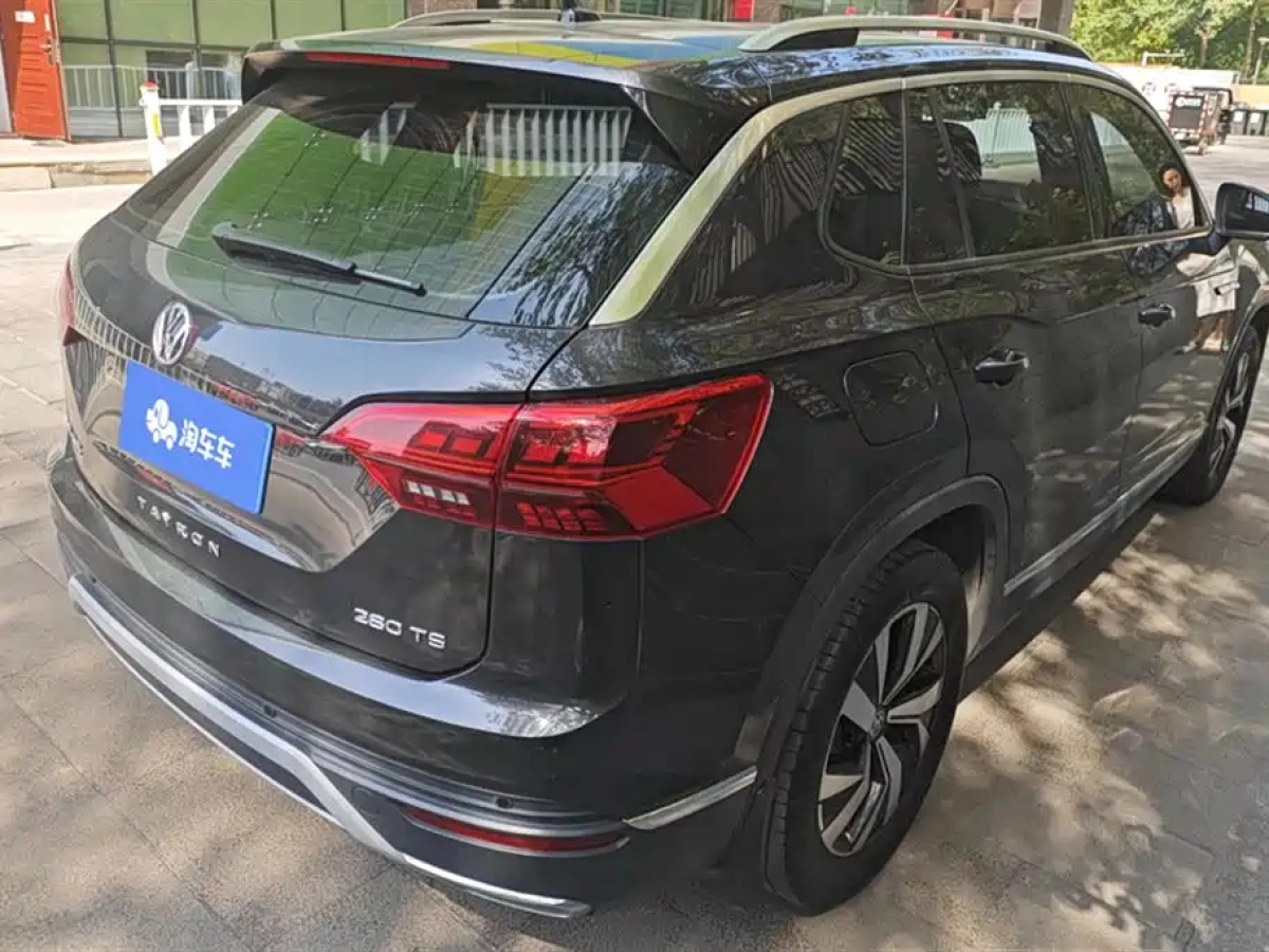 VOLKSWAGEN TAYRON