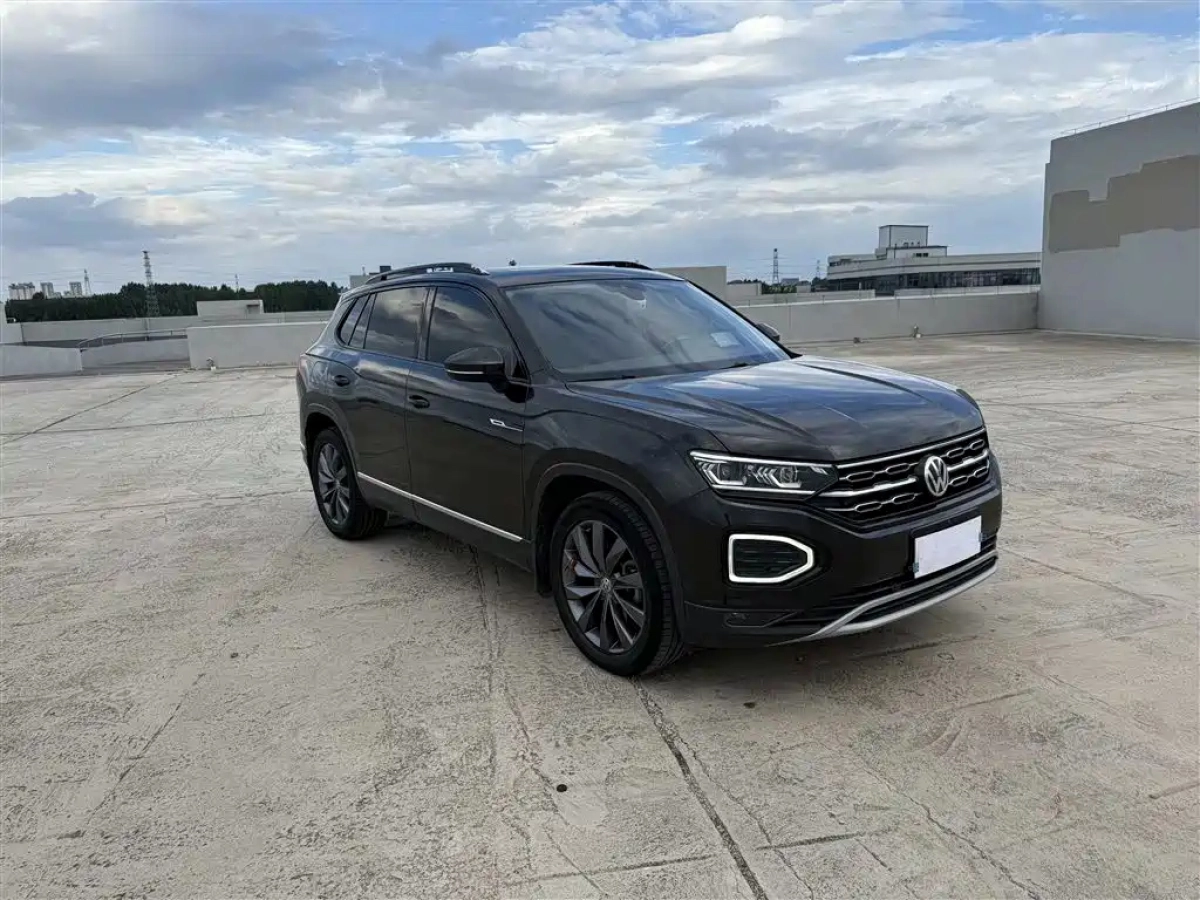VOLKSWAGEN TAYRON