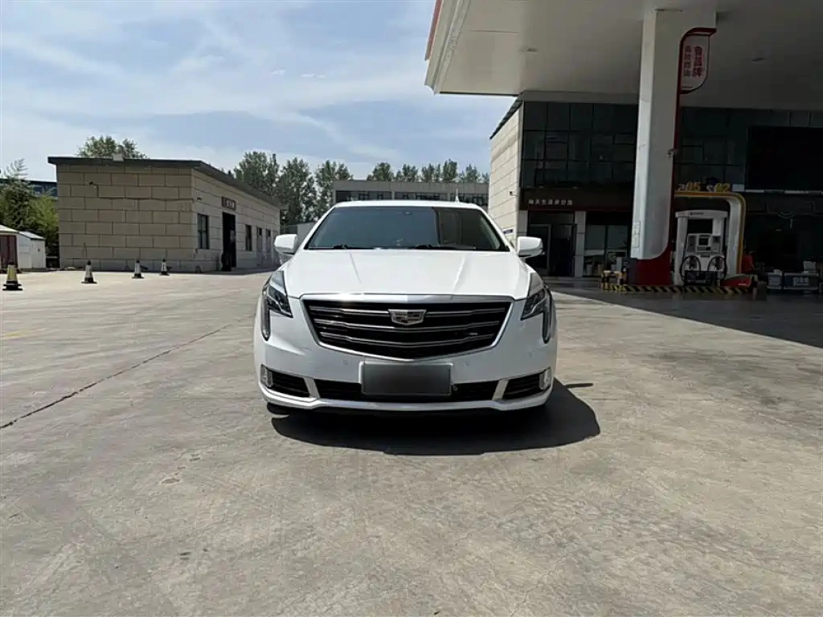 CADILLAC XTS