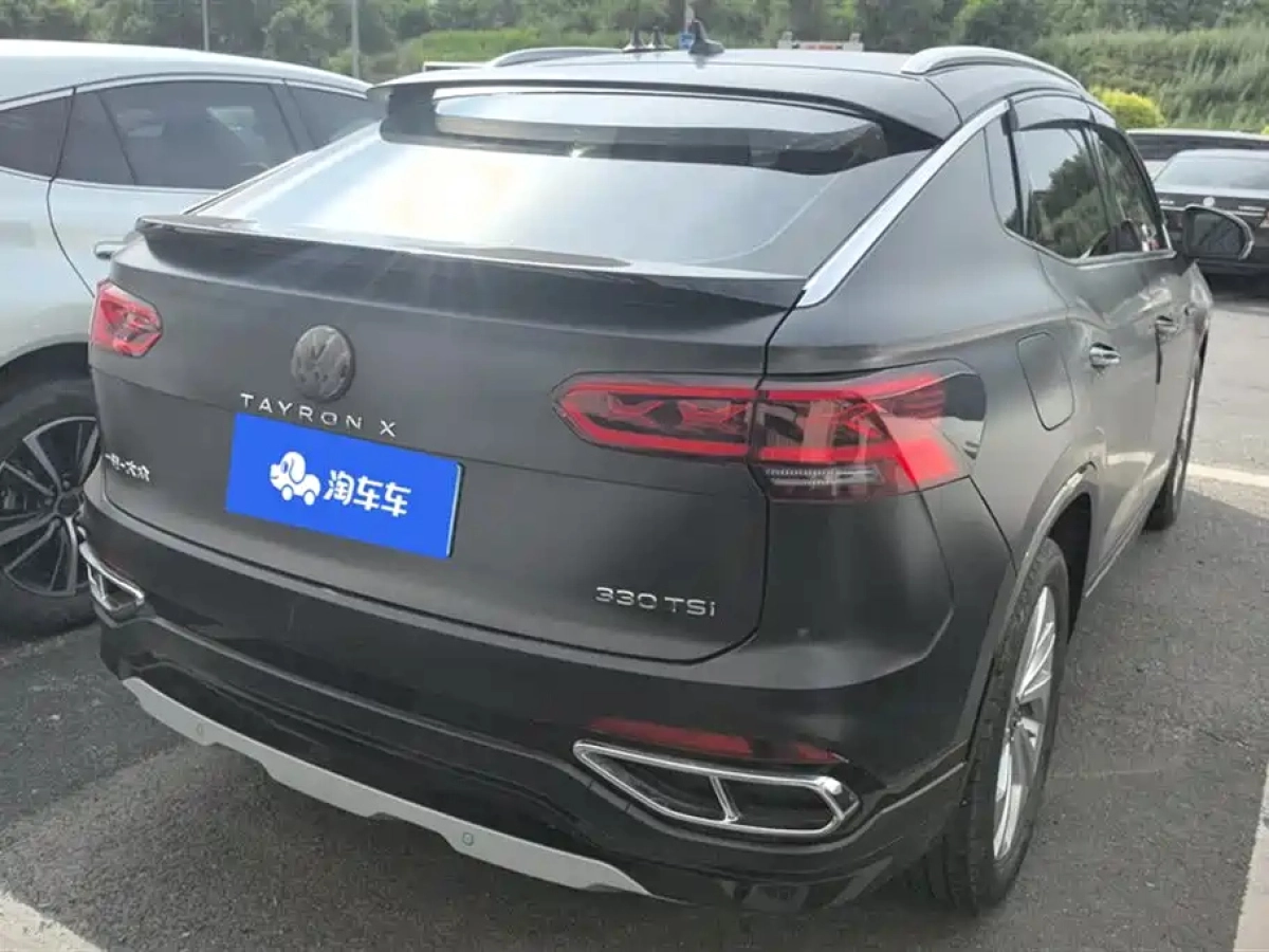 VOLKSWAGEN TAYRON X