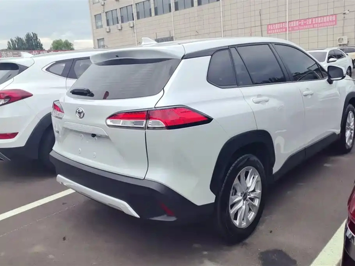 TOYOTA COROLLA CROSS