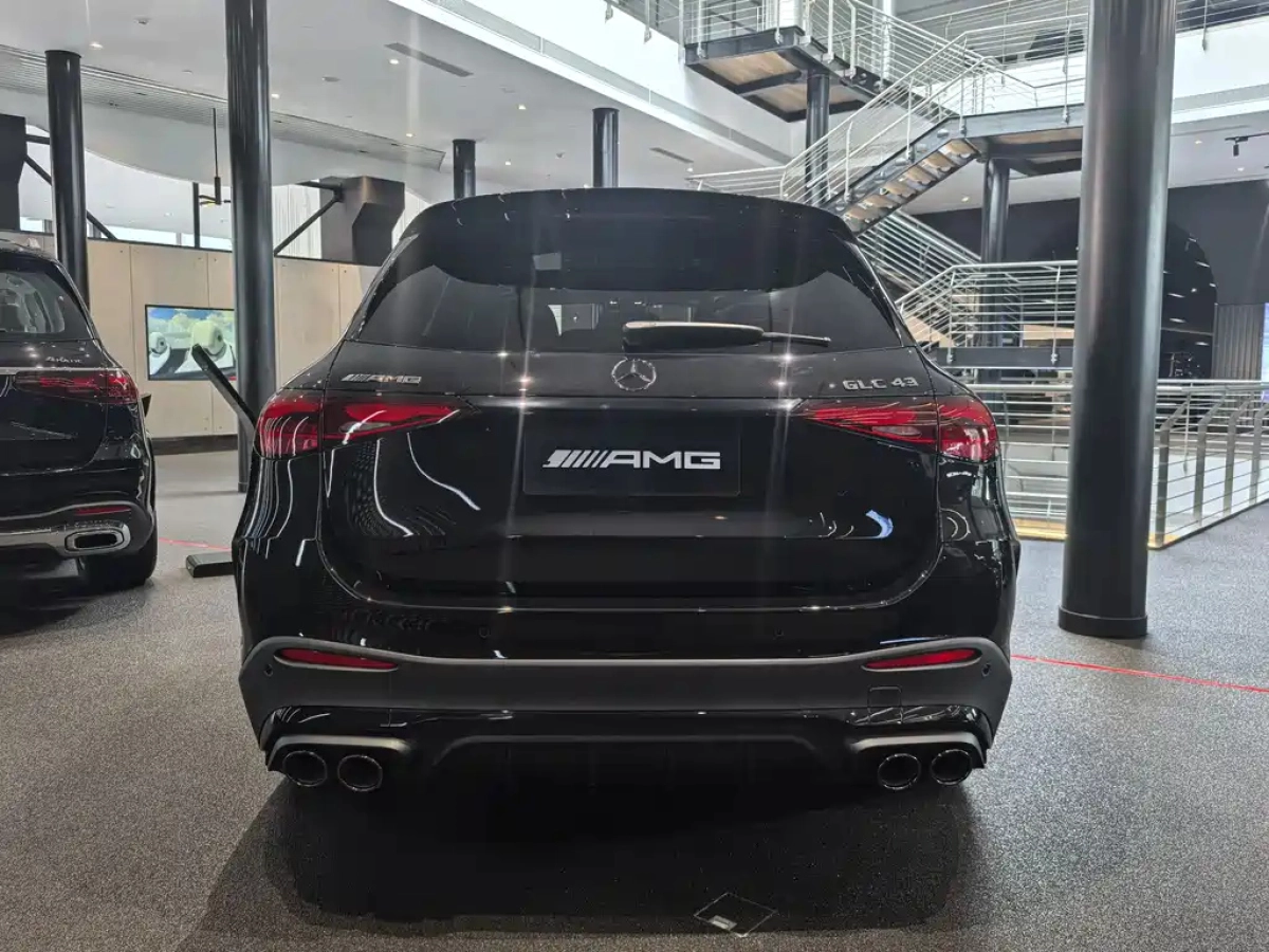 MERCEDES BENZ GLC AMG