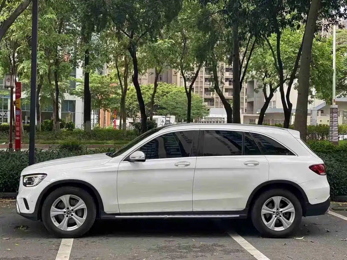 MERCEDES BENZ GLC