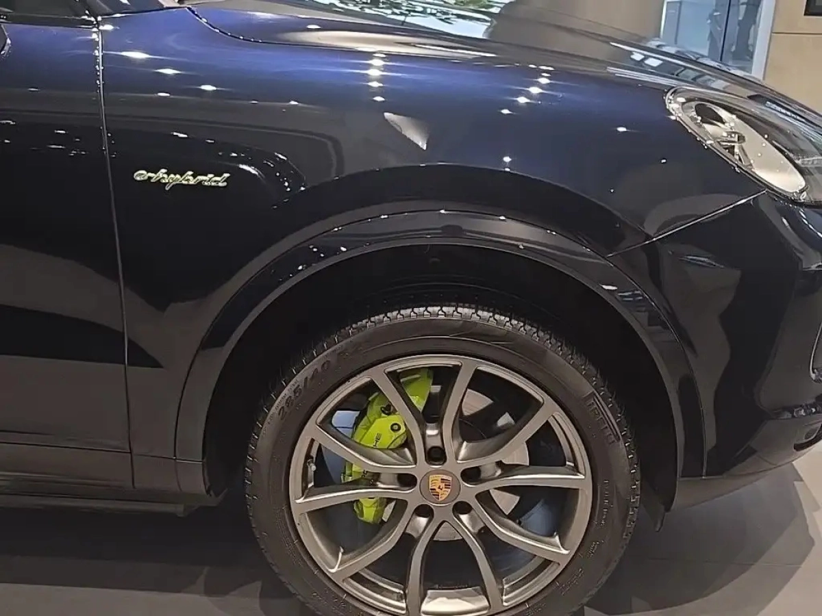 PORSCHE CAYENNE NEW ENERGY
