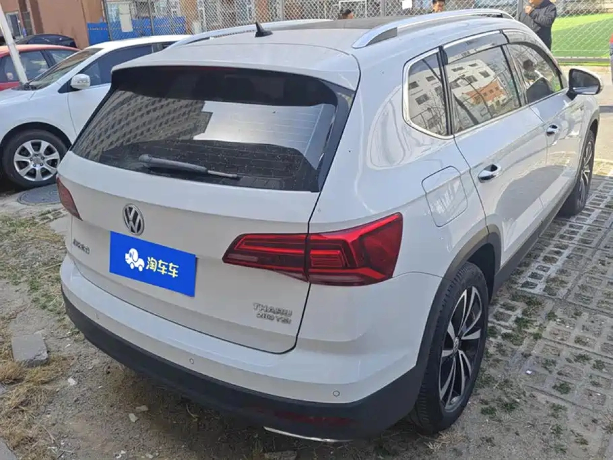 VOLKSWAGEN THARU