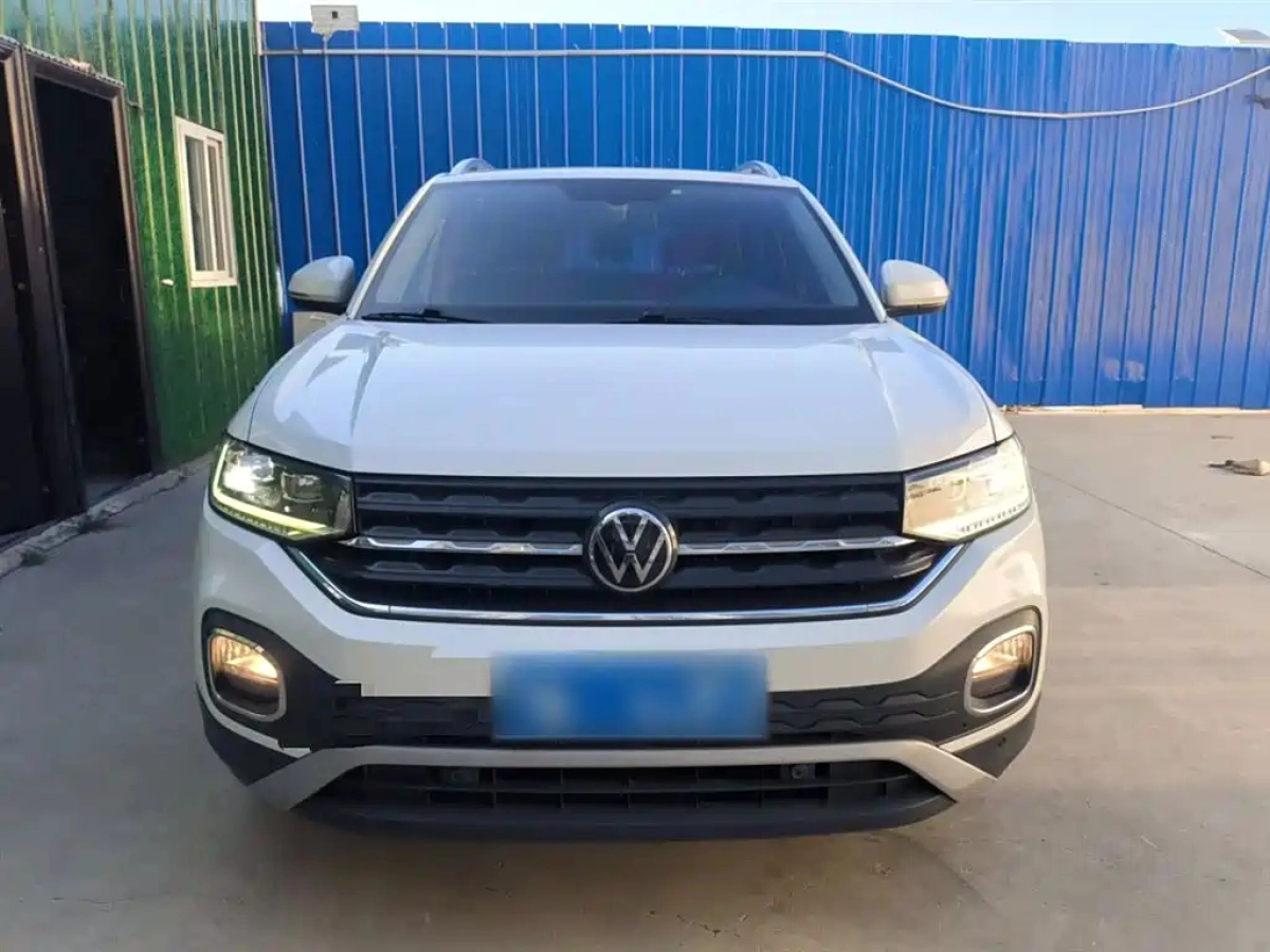 VOLKSWAGEN TACOUA
