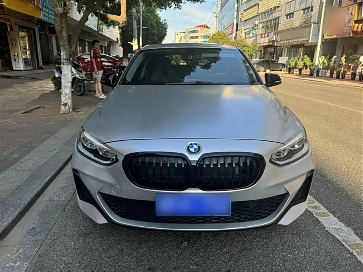BMW 1-SERIES