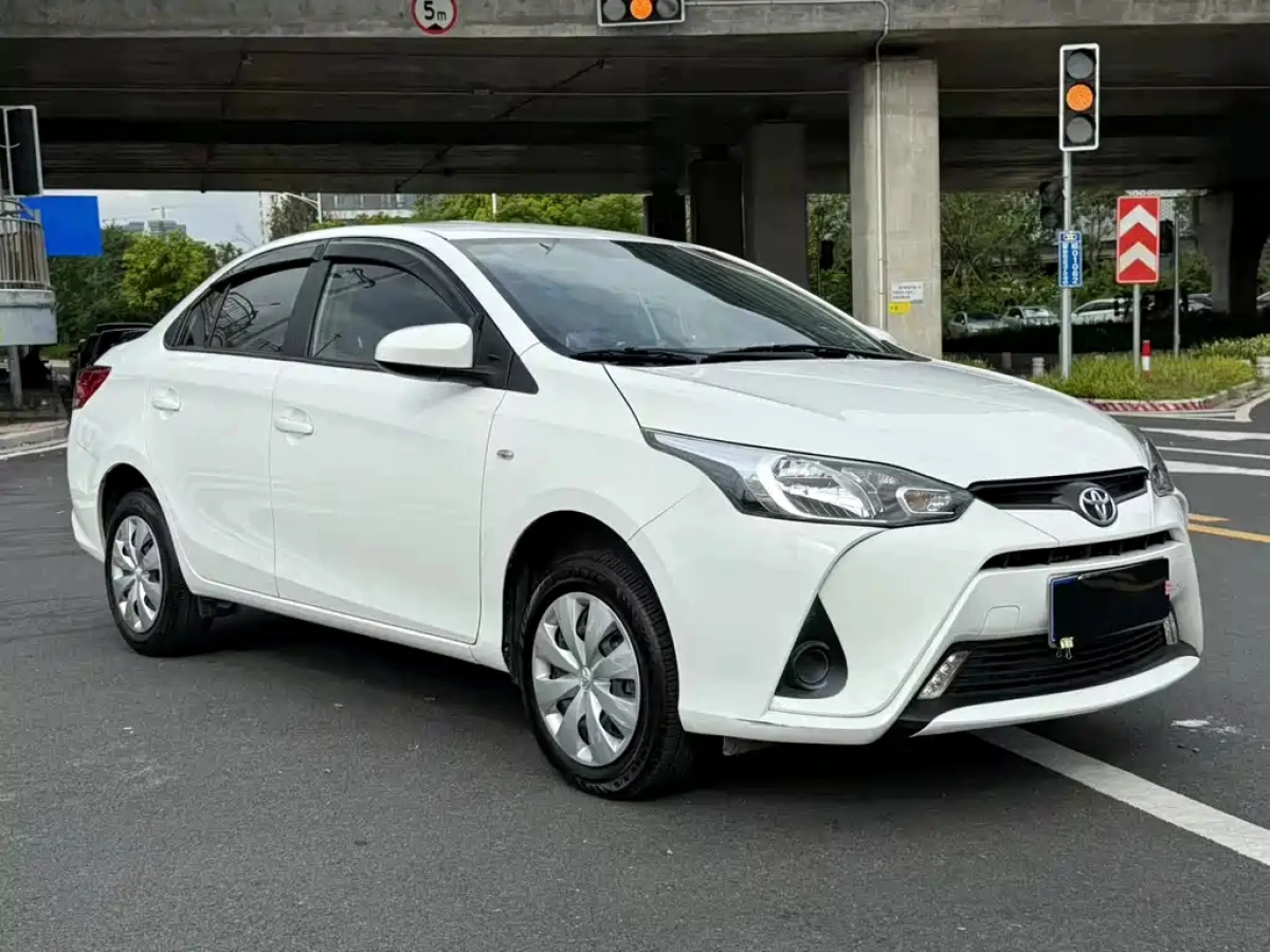 TOYOTA YARIS L ENJOY