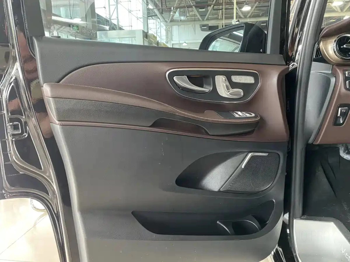 MERCEDES BENZ V-CLASS