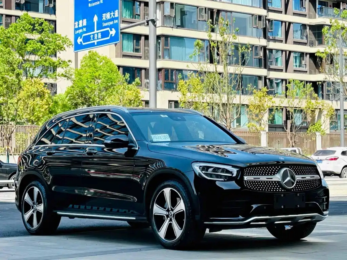 MERCEDES BENZ GLC