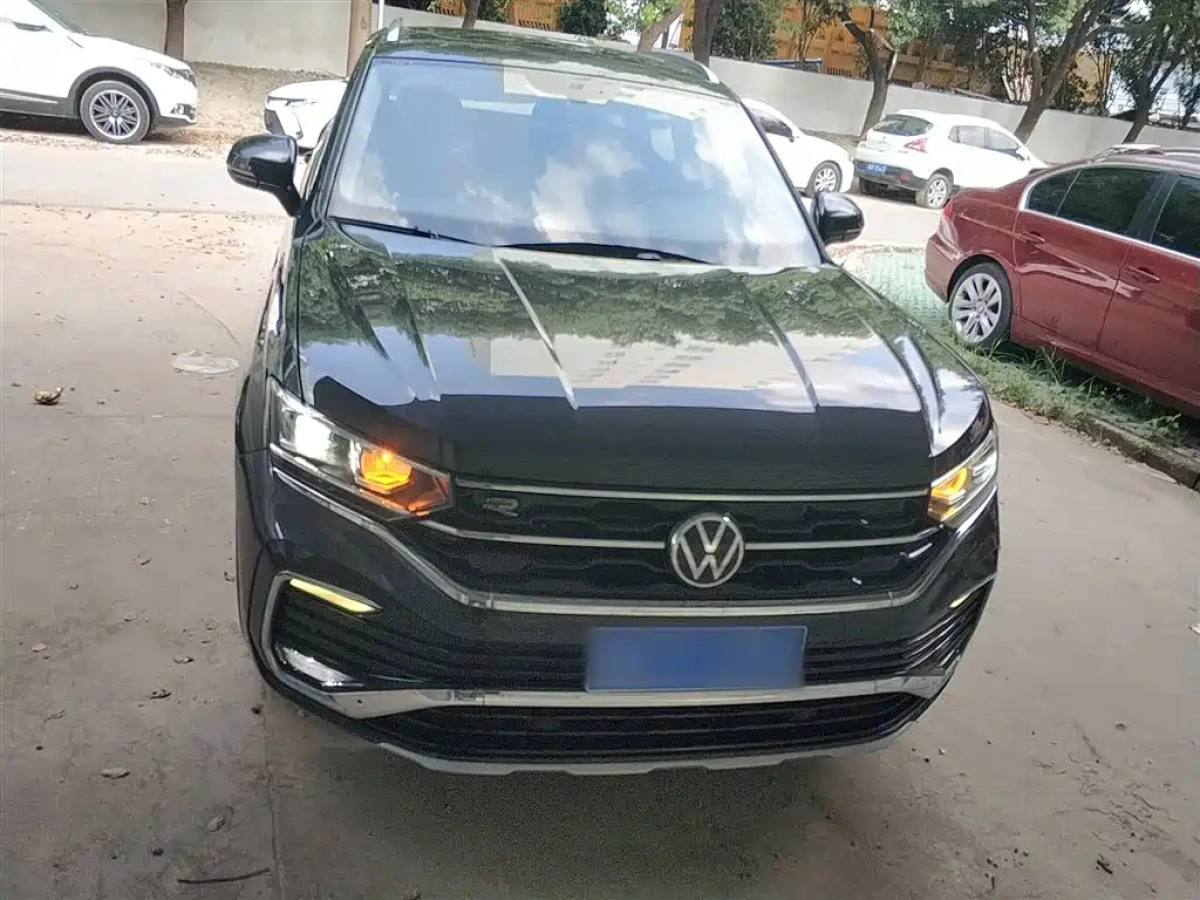 VOLKSWAGEN TAYRON X