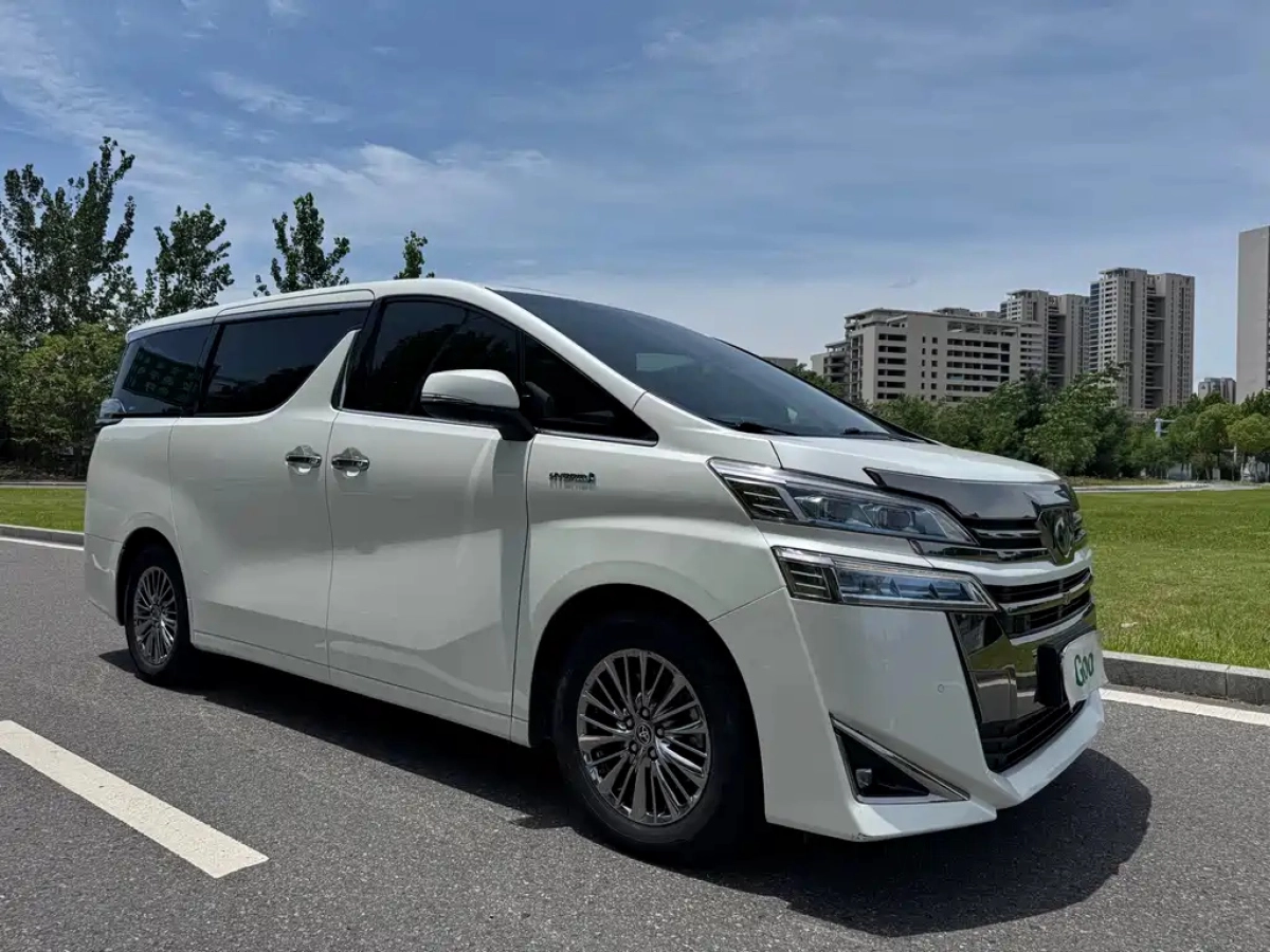 TOYOTA VELLFIRE