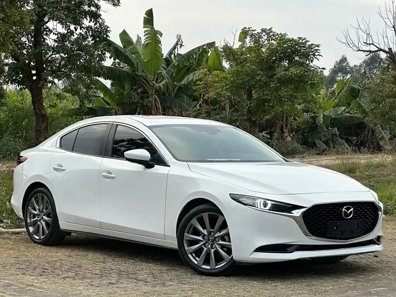 MAZDA 3 AXELA