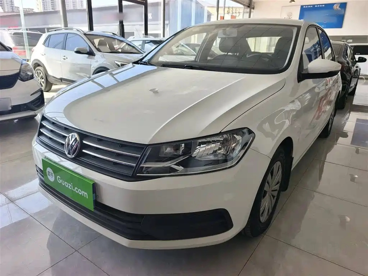 VOLKSWAGEN SANTANA