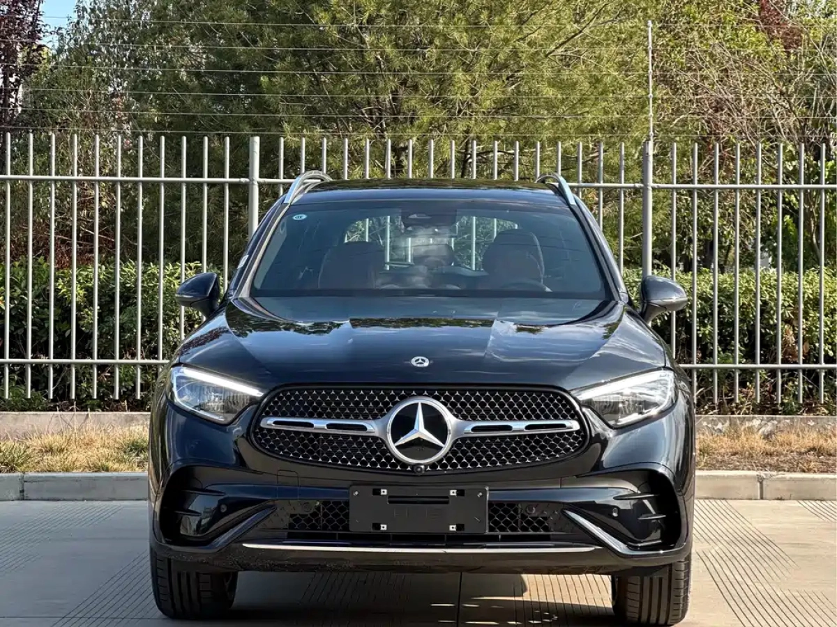 MERCEDES BENZ GLC