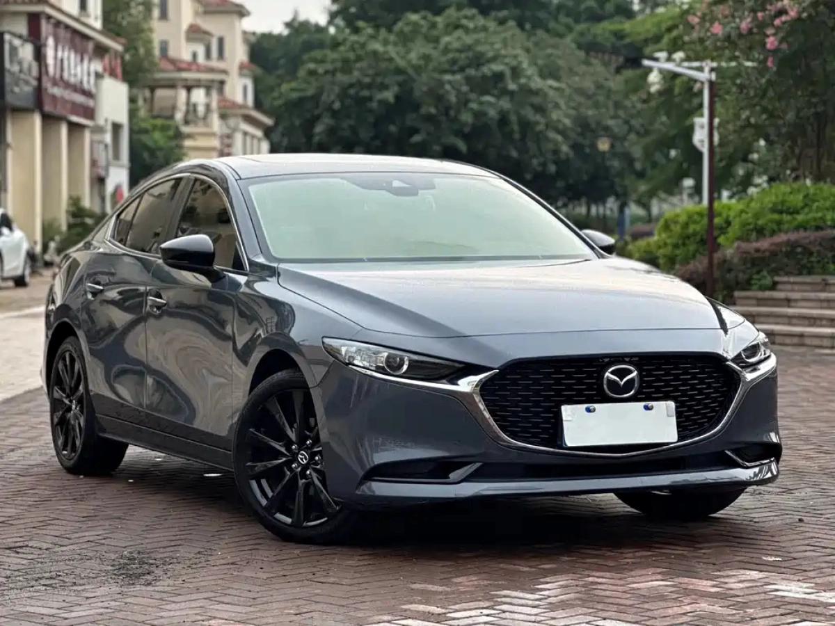MAZDA 3 AXELA