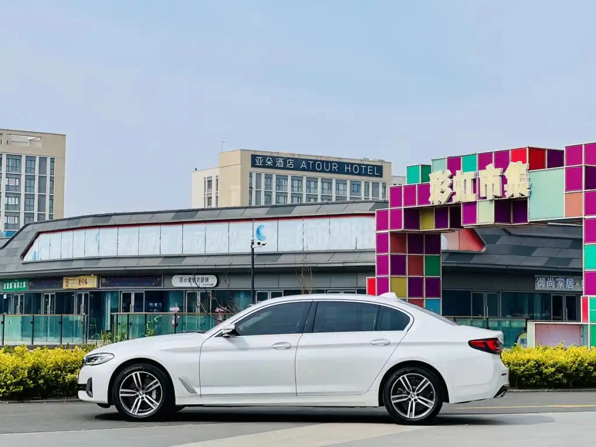 BMW 5-SERIES