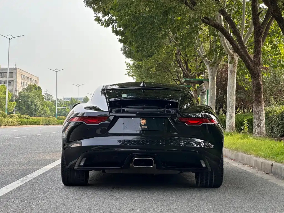 JAGUAR F-TYPE