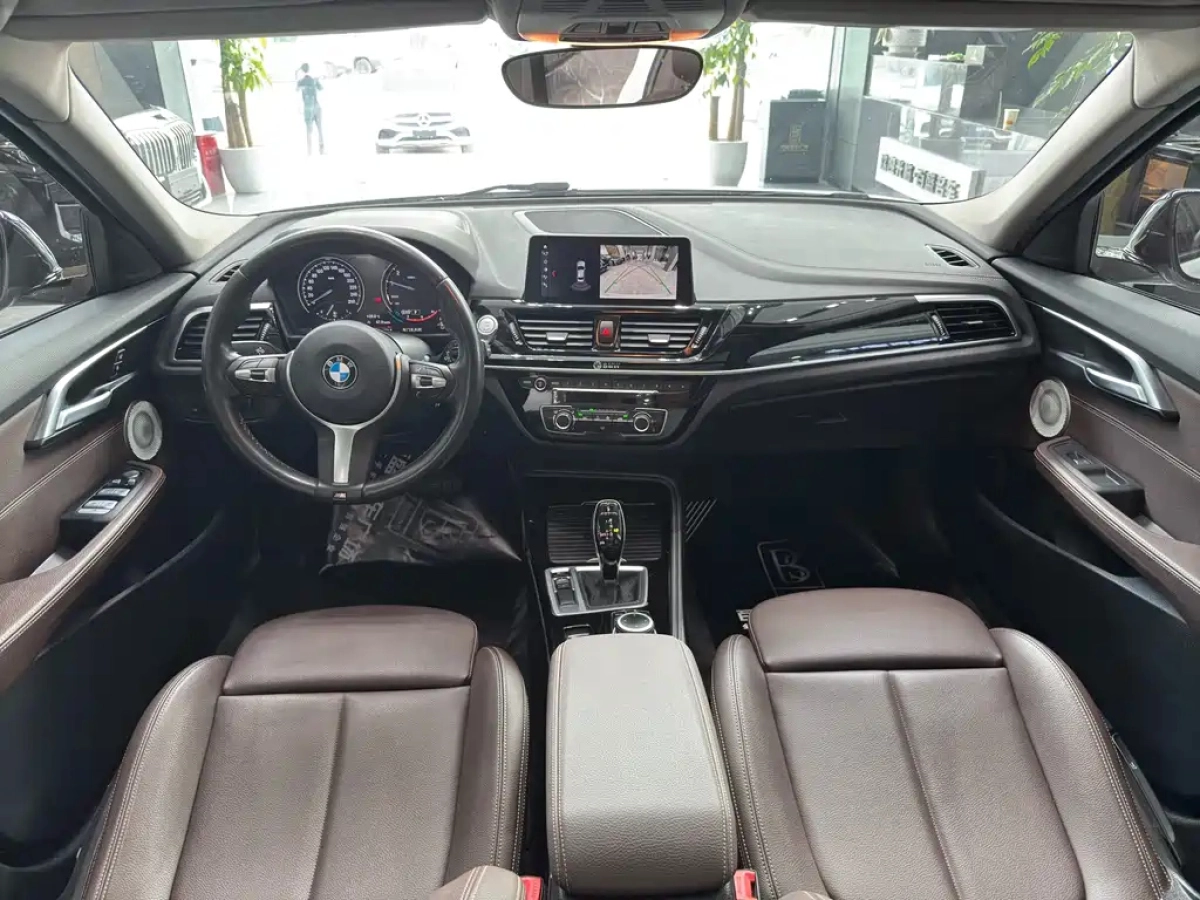 BMW 1-SERIES