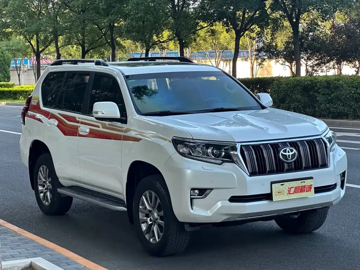 TOYOTA PRADO