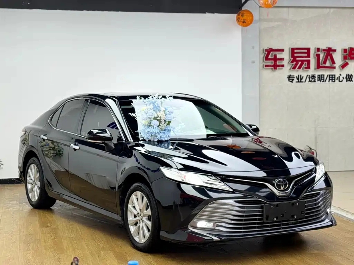 TOYOTA CAMRY
