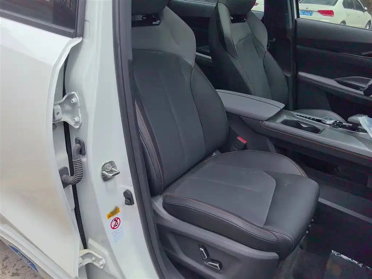 CHANGAN OSHAN Z6 NEW ENERGY