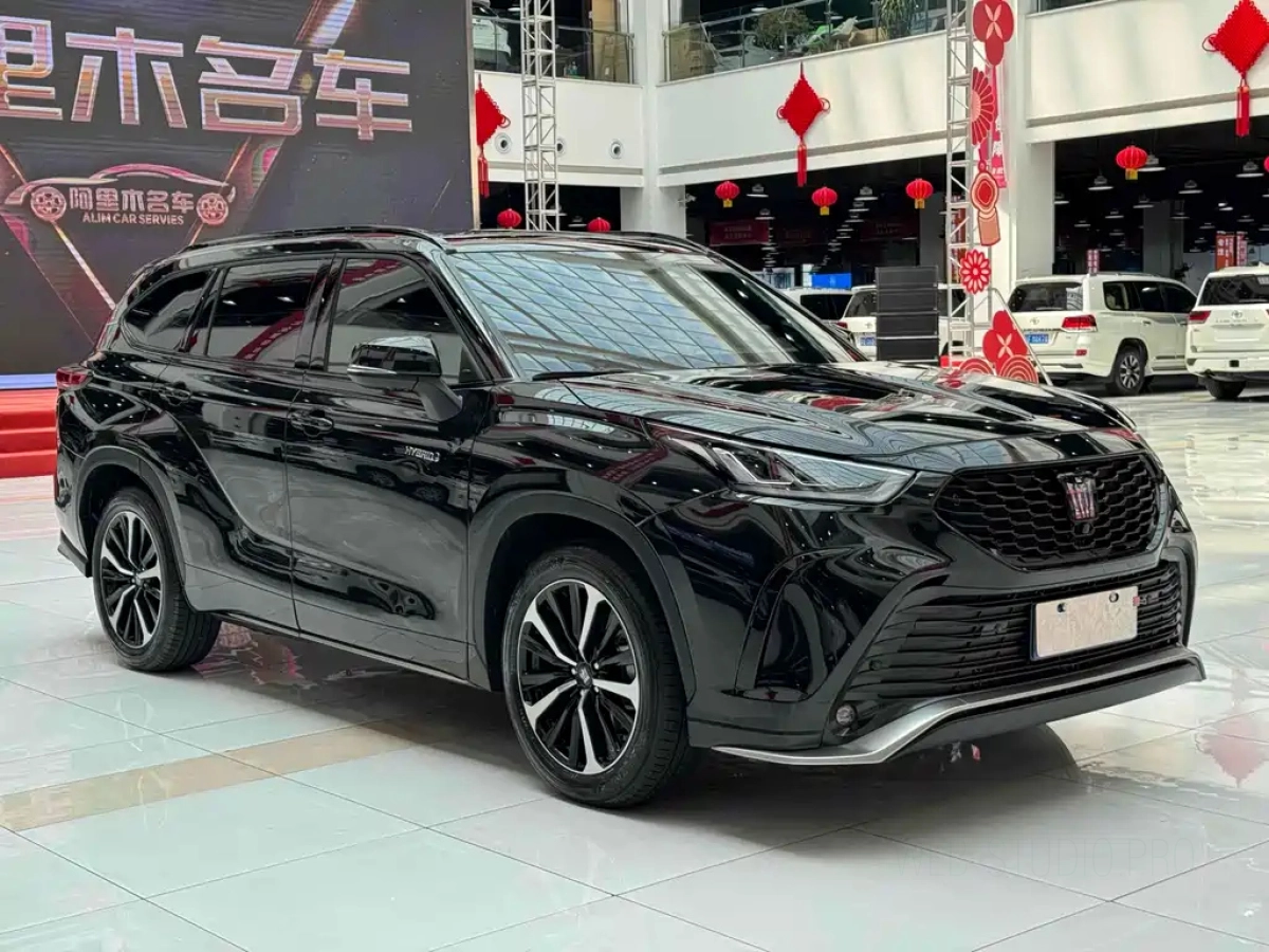 TOYOTA CROWN LUFANG