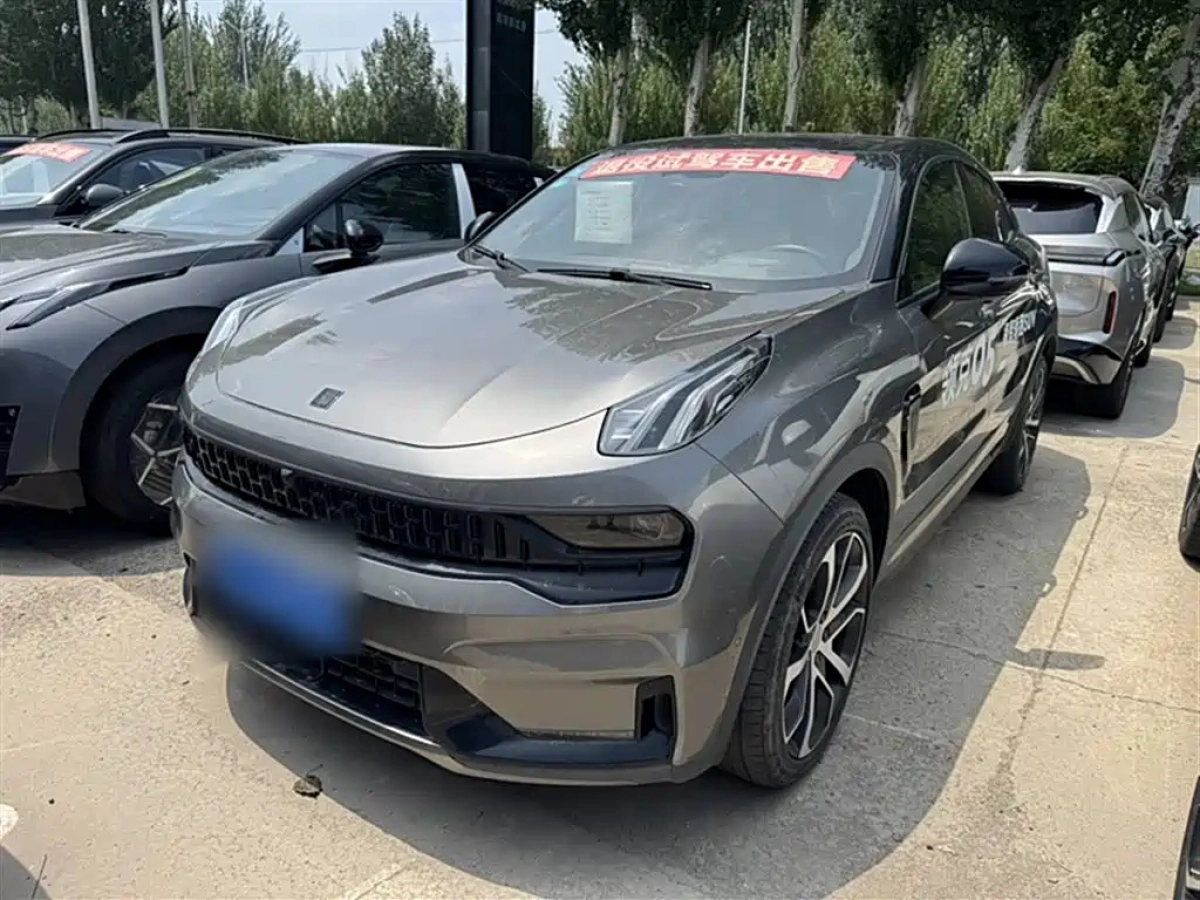 LYNK&CO 05