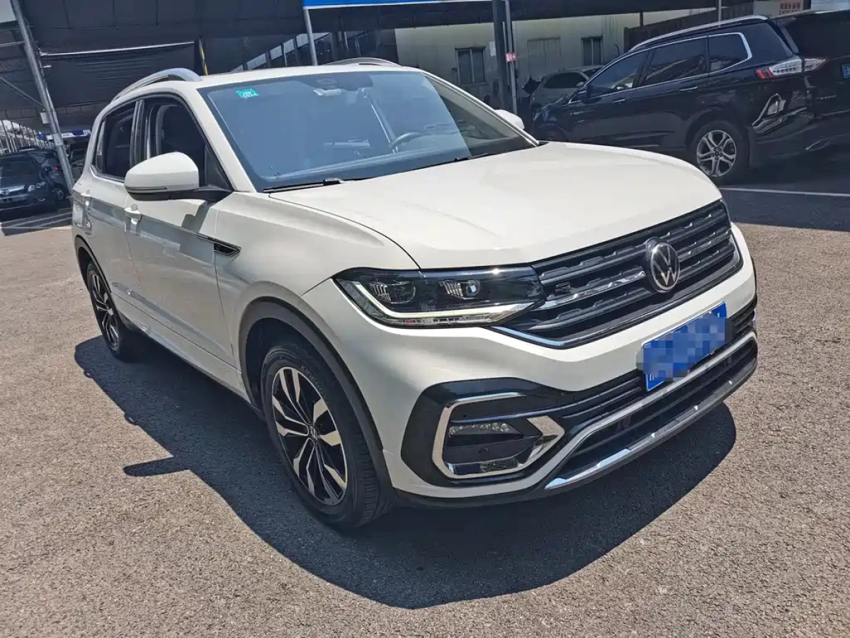 VOLKSWAGEN TACOUA