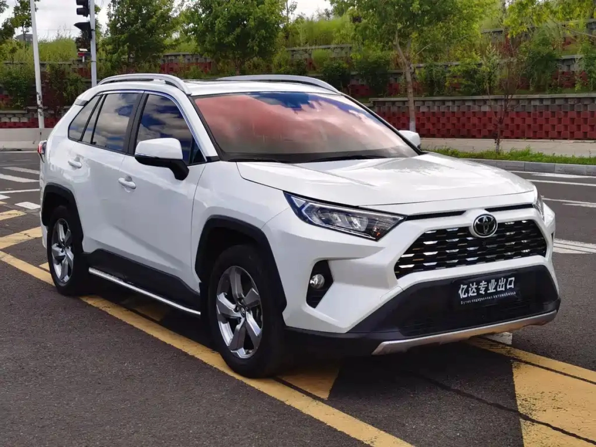 TOYOTA RAV4 RONGFANG