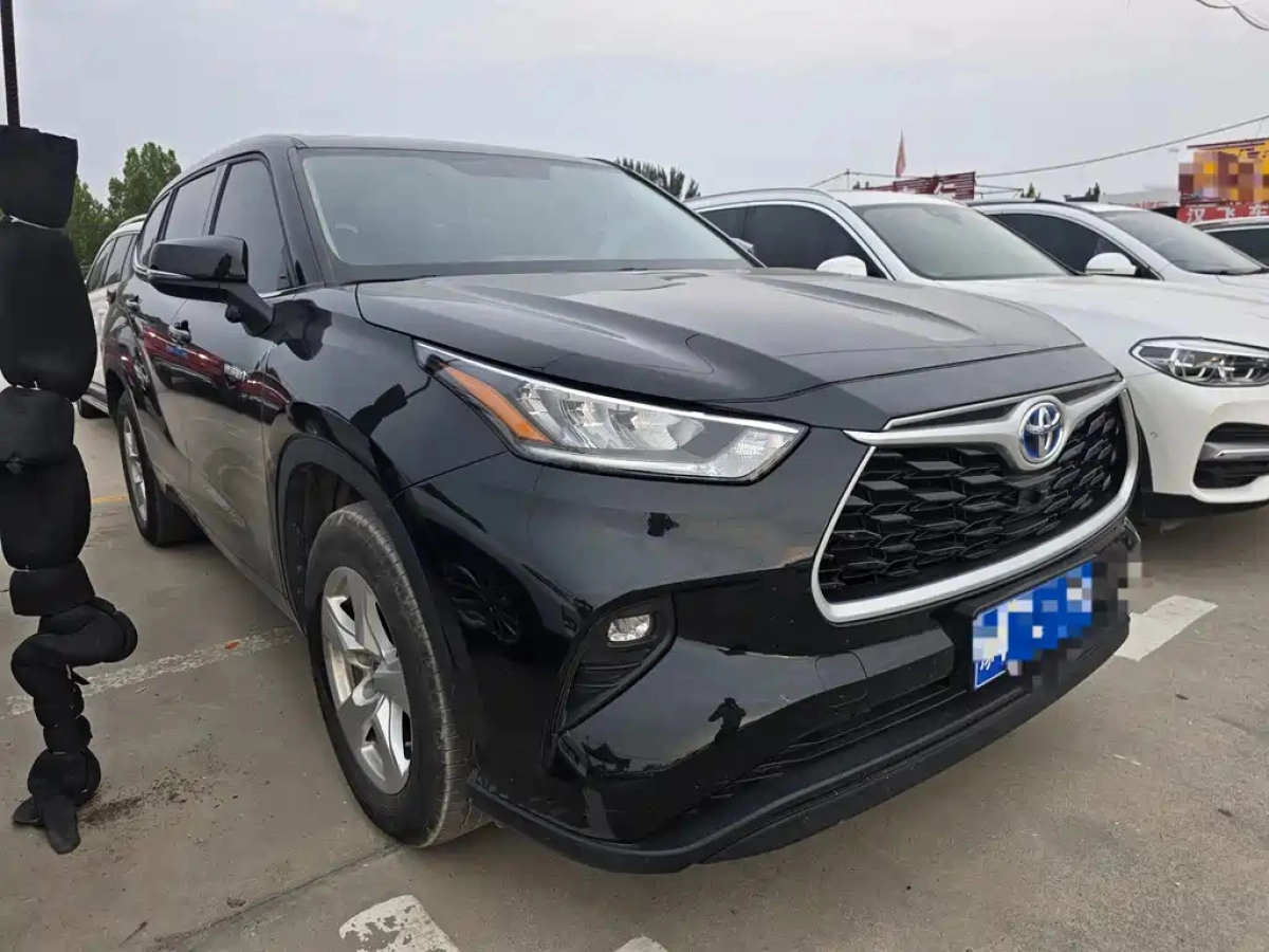 TOYOTA HIGHLANDER