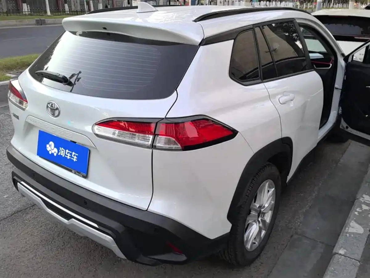 TOYOTA COROLLA CROSS