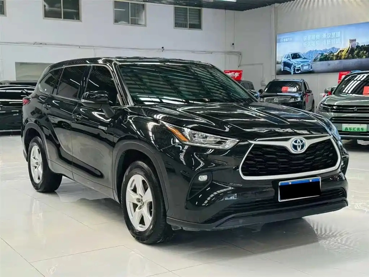 TOYOTA HIGHLANDER