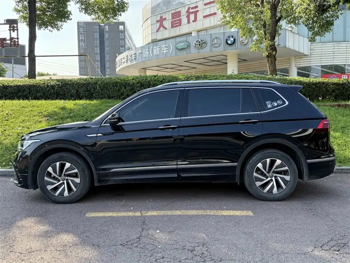 VOLKSWAGEN TIGUAN L NEW ENERGY