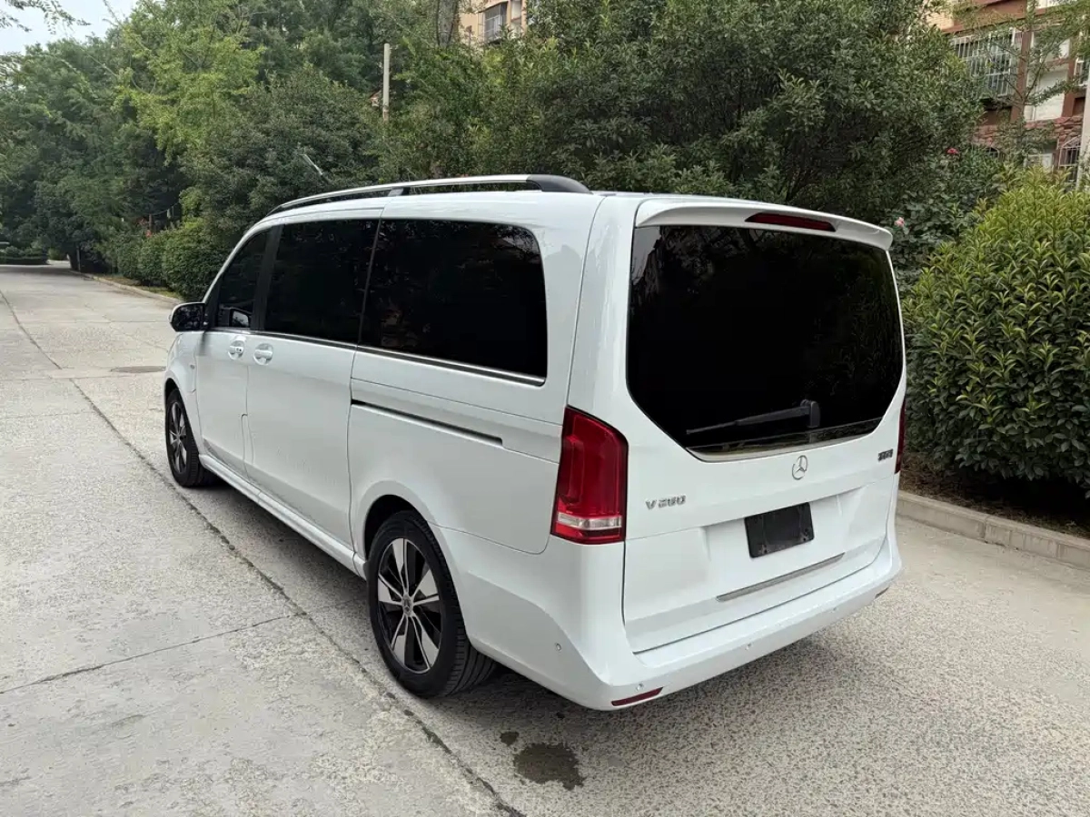 MERCEDES BENZ V-CLASS