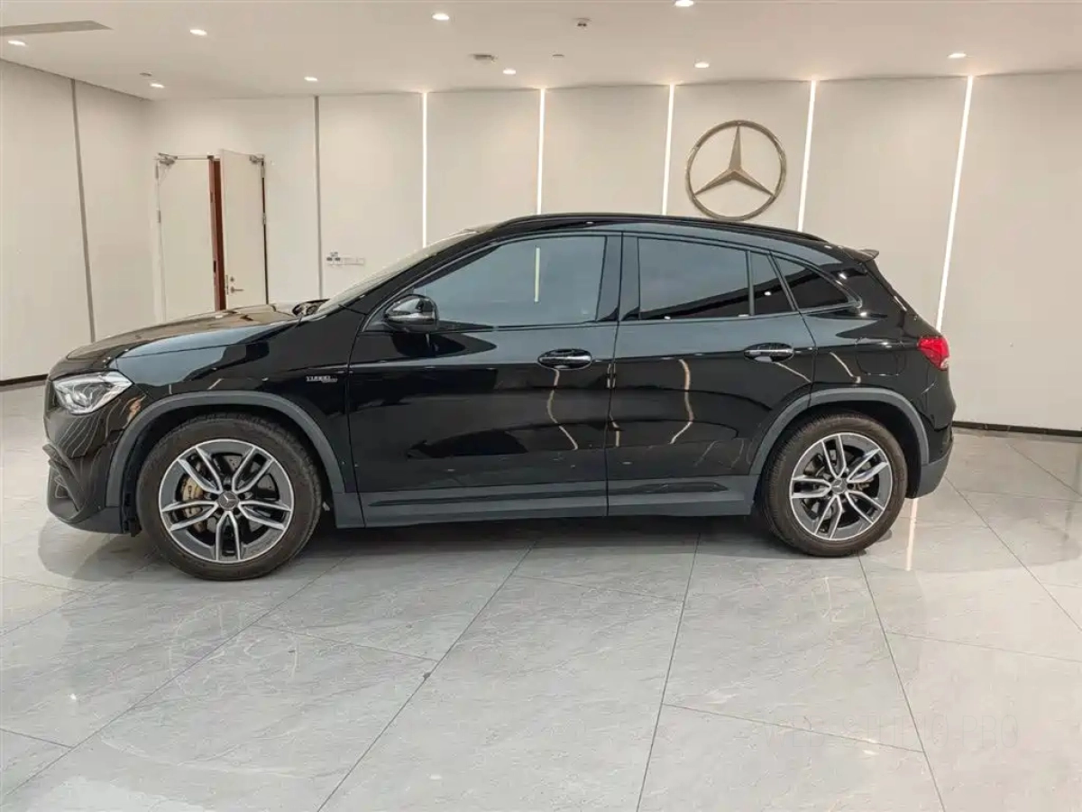 MERCEDES BENZ GLA AMG