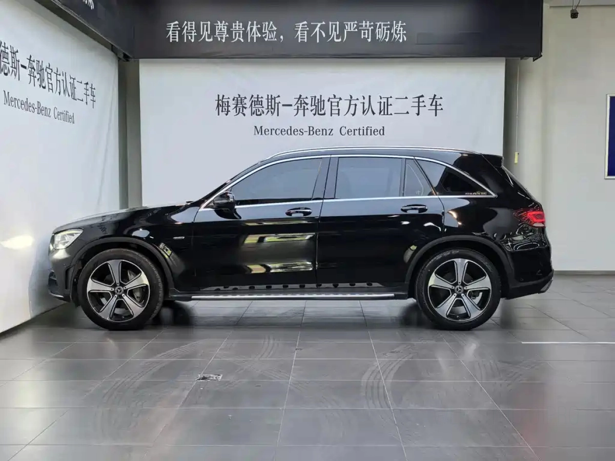 MERCEDES BENZ GLC