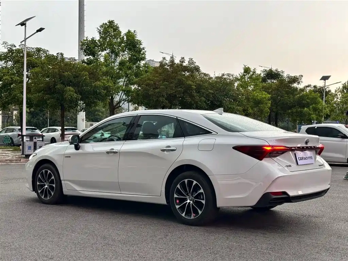 TOYOTA AVALON