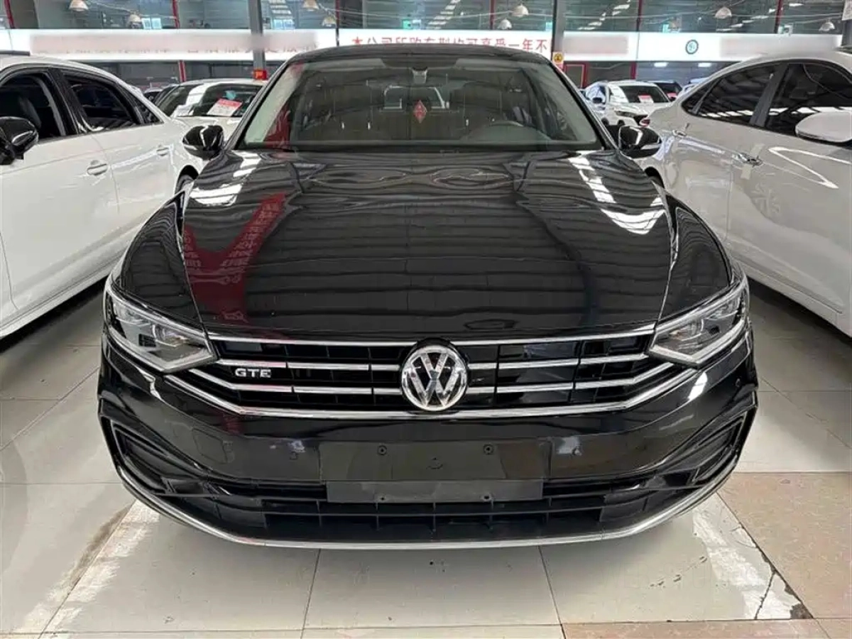 VOLKSWAGEN MAGOTAN GTE PLUG IN HYBRID