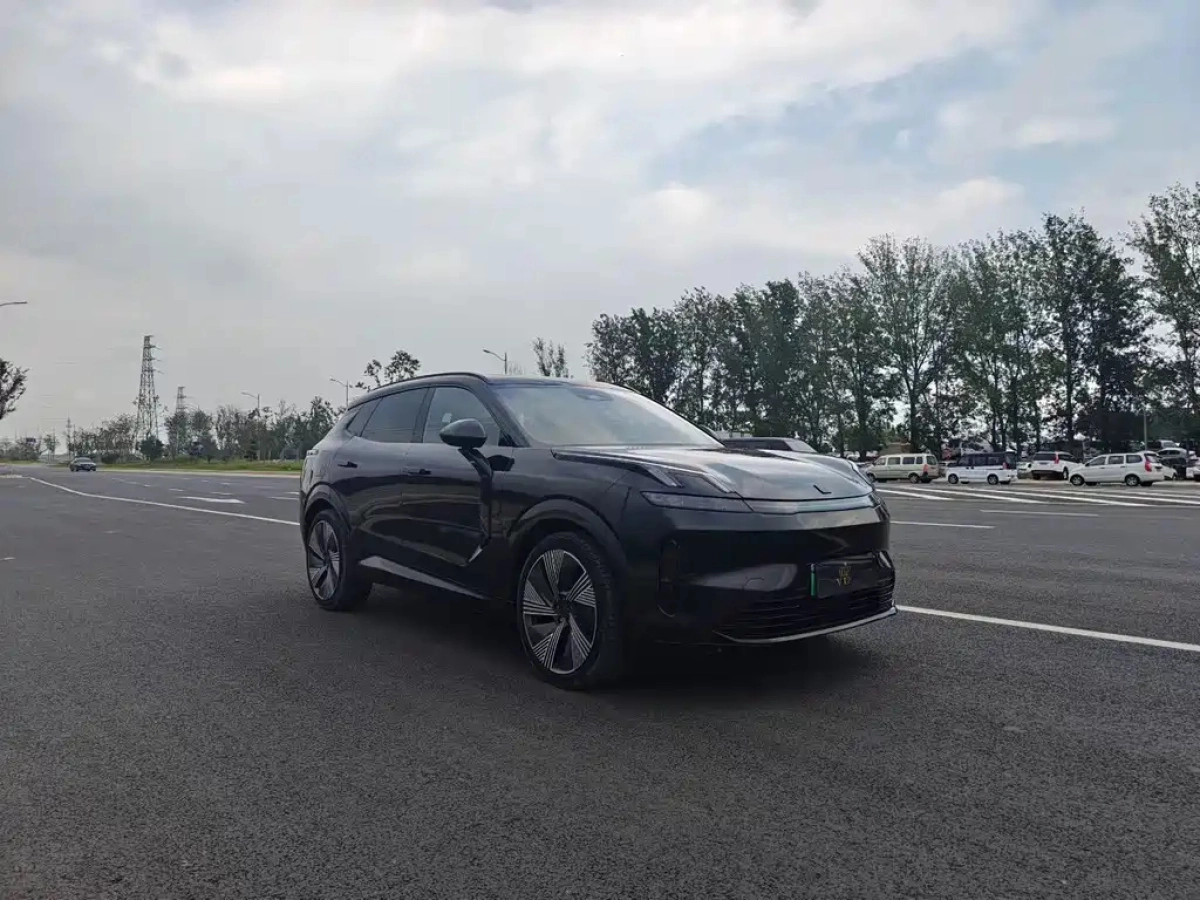 LYNK&CO 08 NEW ENERGY