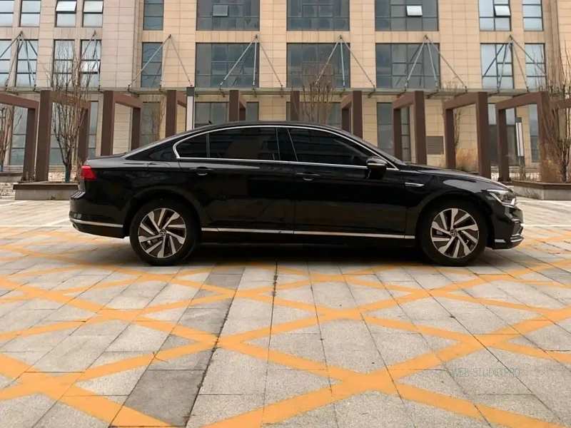 VOLKSWAGEN MAGOTAN GTE PLUG IN HYBRID