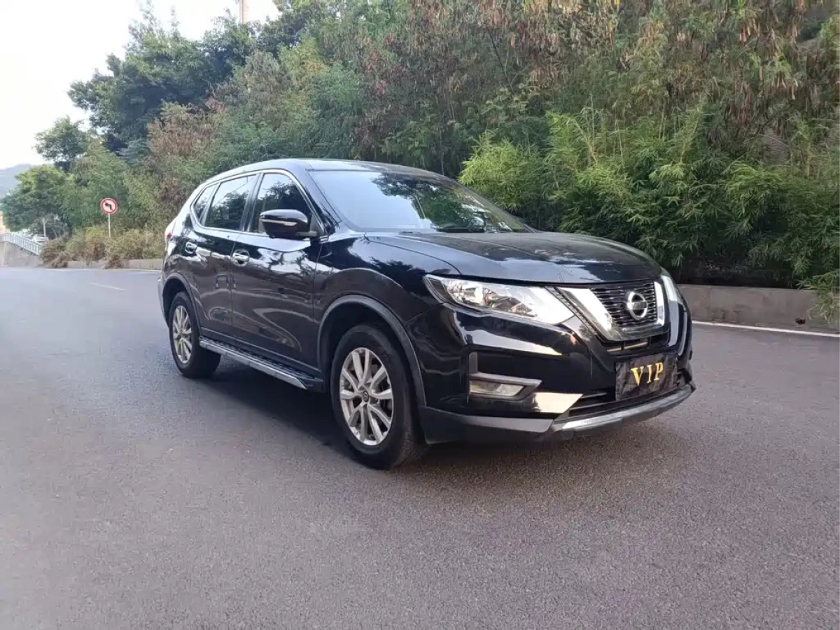NISSAN X-TRAIL