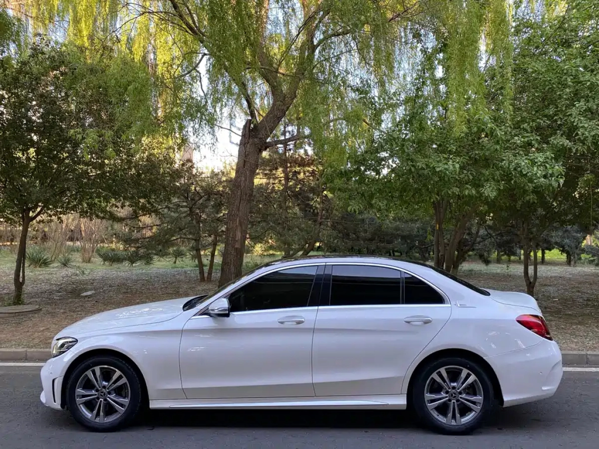 MERCEDES BENZ C-CLASS