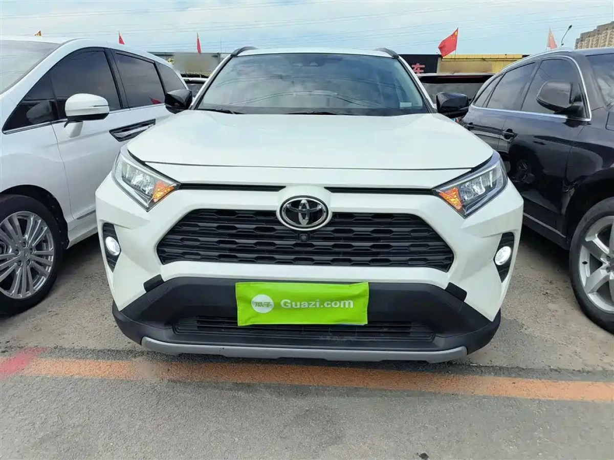 TOYOTA RAV4 RONGFANG