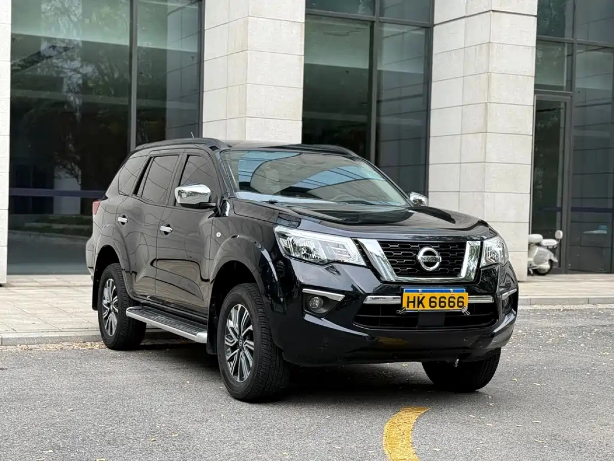 NISSAN TERRA