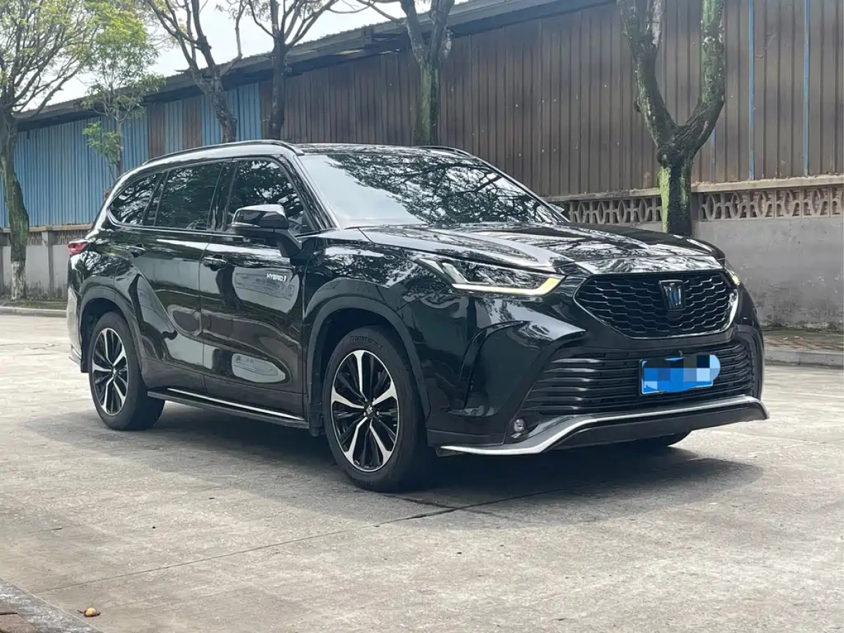 TOYOTA CROWN LUFANG