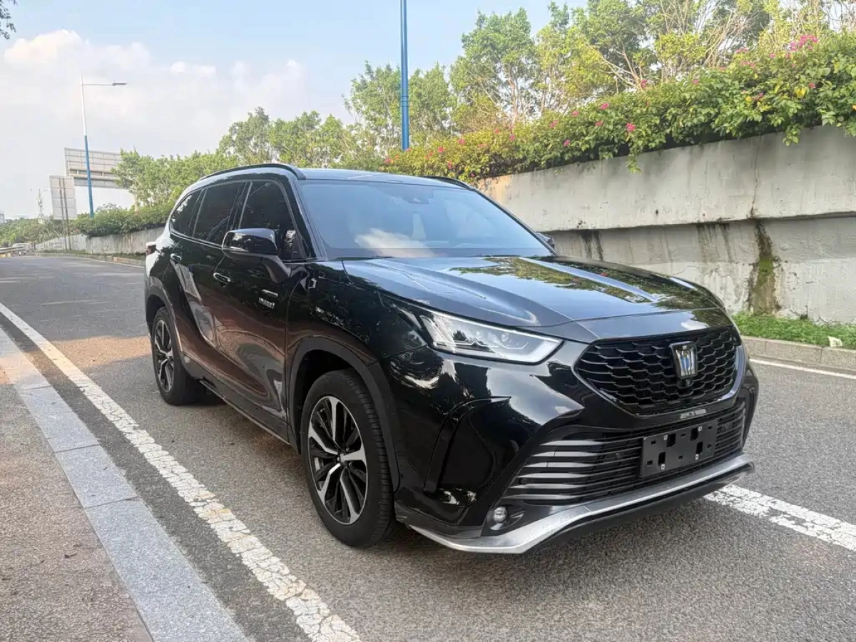 TOYOTA CROWN LUFANG