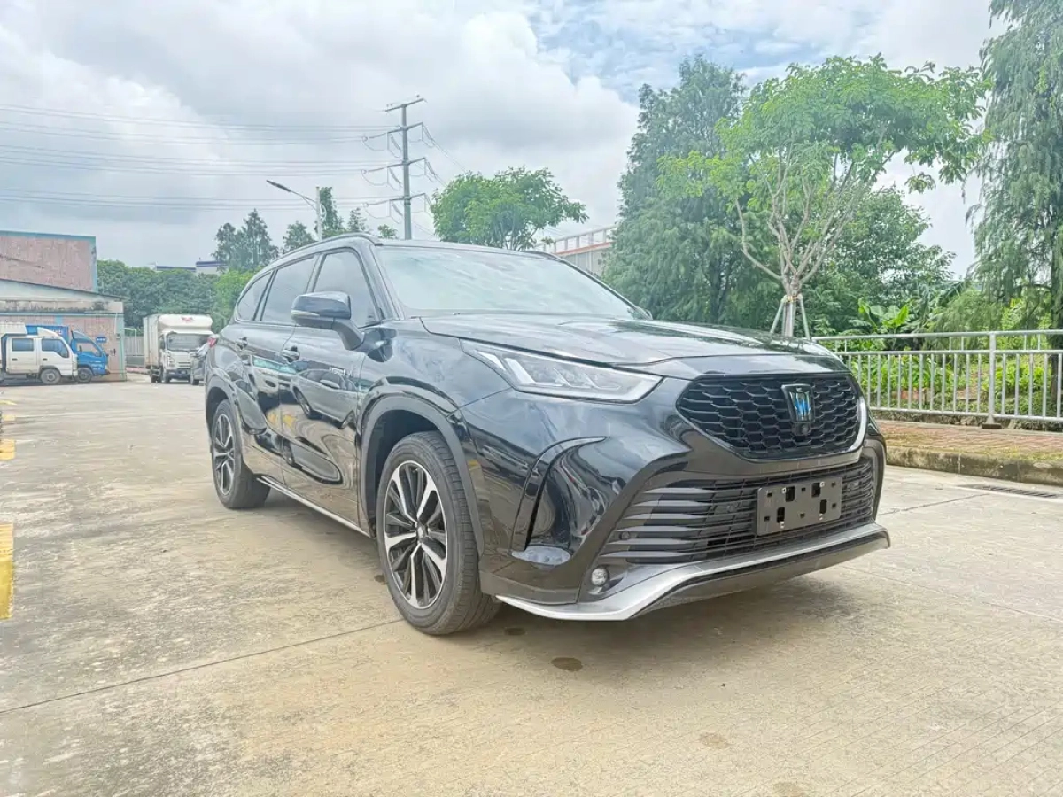 TOYOTA CROWN LUFANG