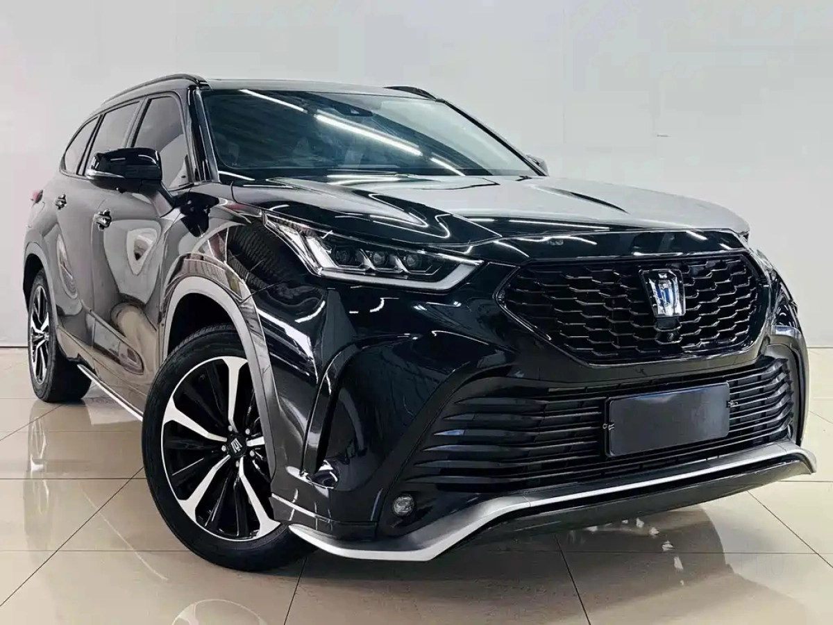 TOYOTA CROWN LUFANG